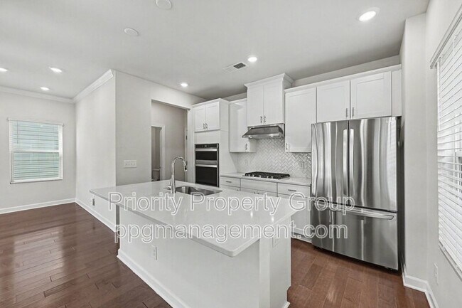 Building Photo - 13112 Kenworth Rd