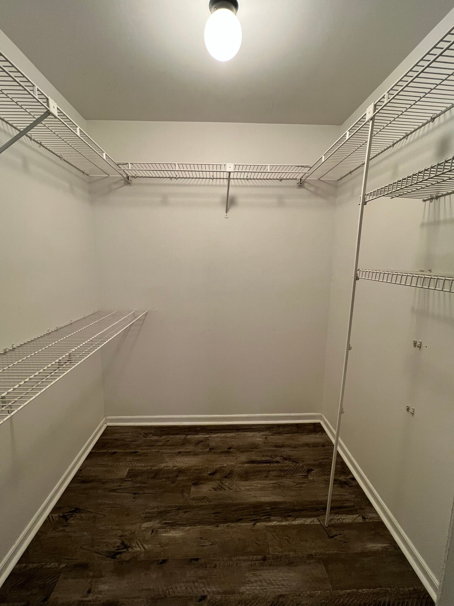 Building Photo - 105 Kestrel Ct