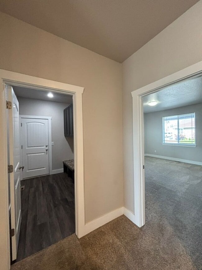 Building Photo - 1333 Alyssa Way