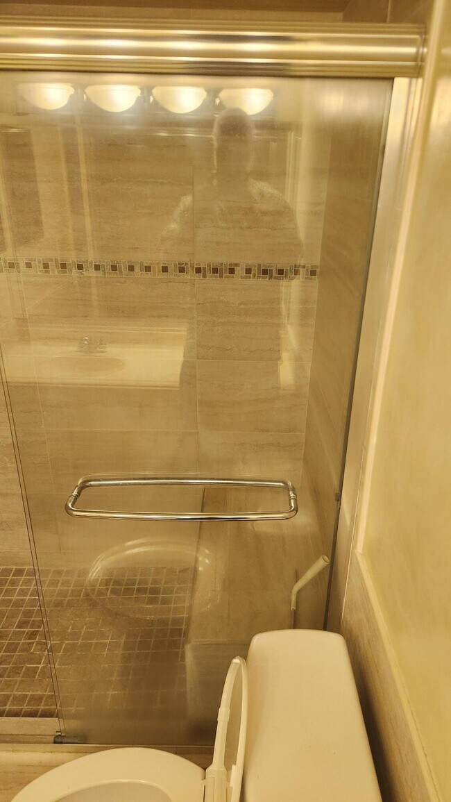 Building Photo - 4751 NW 21st St