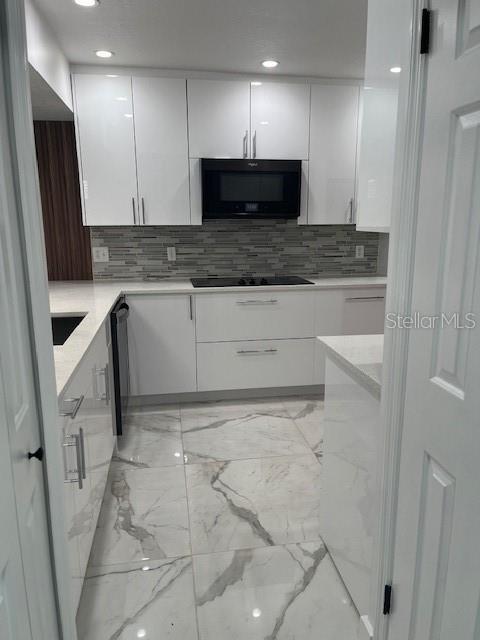 Building Photo - 8217 Breeze Cove Ln