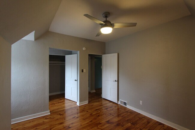 Building Photo - 6024 Jackson St