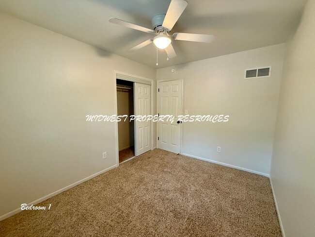 Building Photo - Charming Split-Level Home with Modern Upgr...