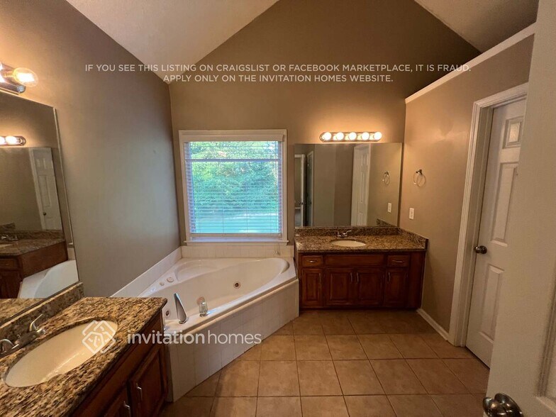 Building Photo - 188 Crown Forest Dr