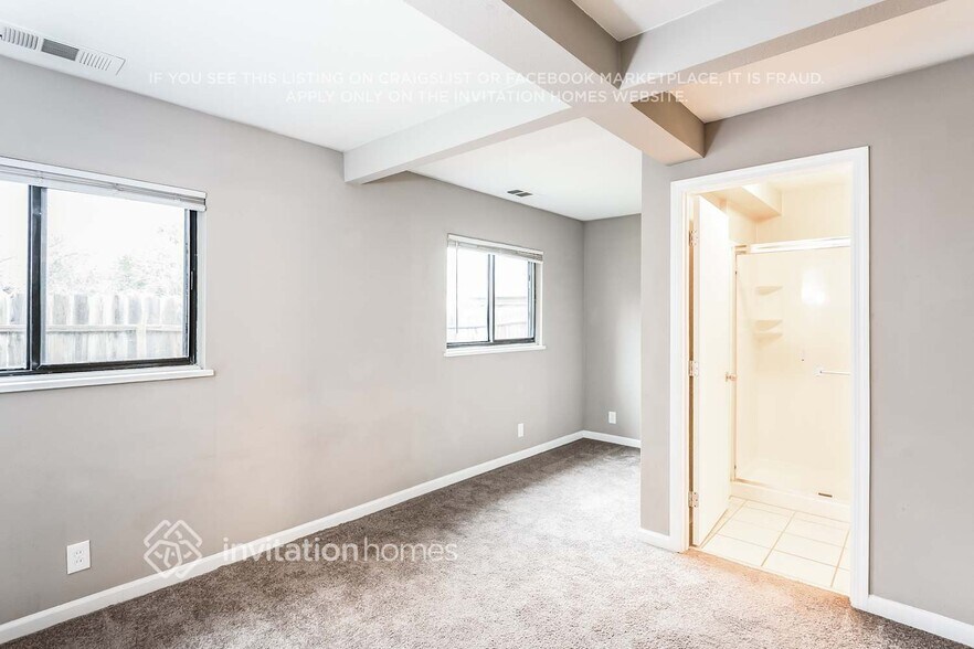 Building Photo - 321 Brennan Ct