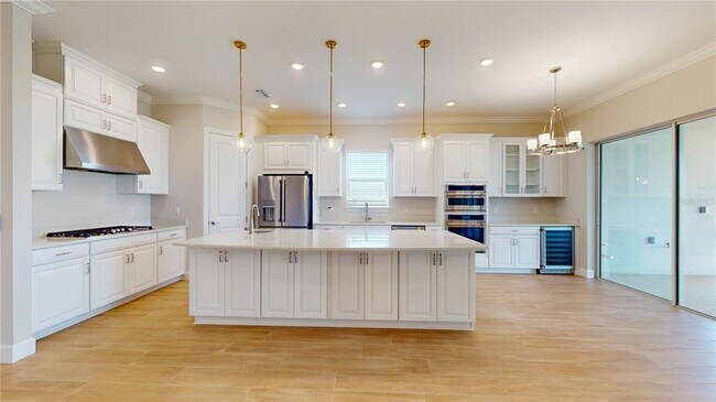 Building Photo - 16419 Isola Pl