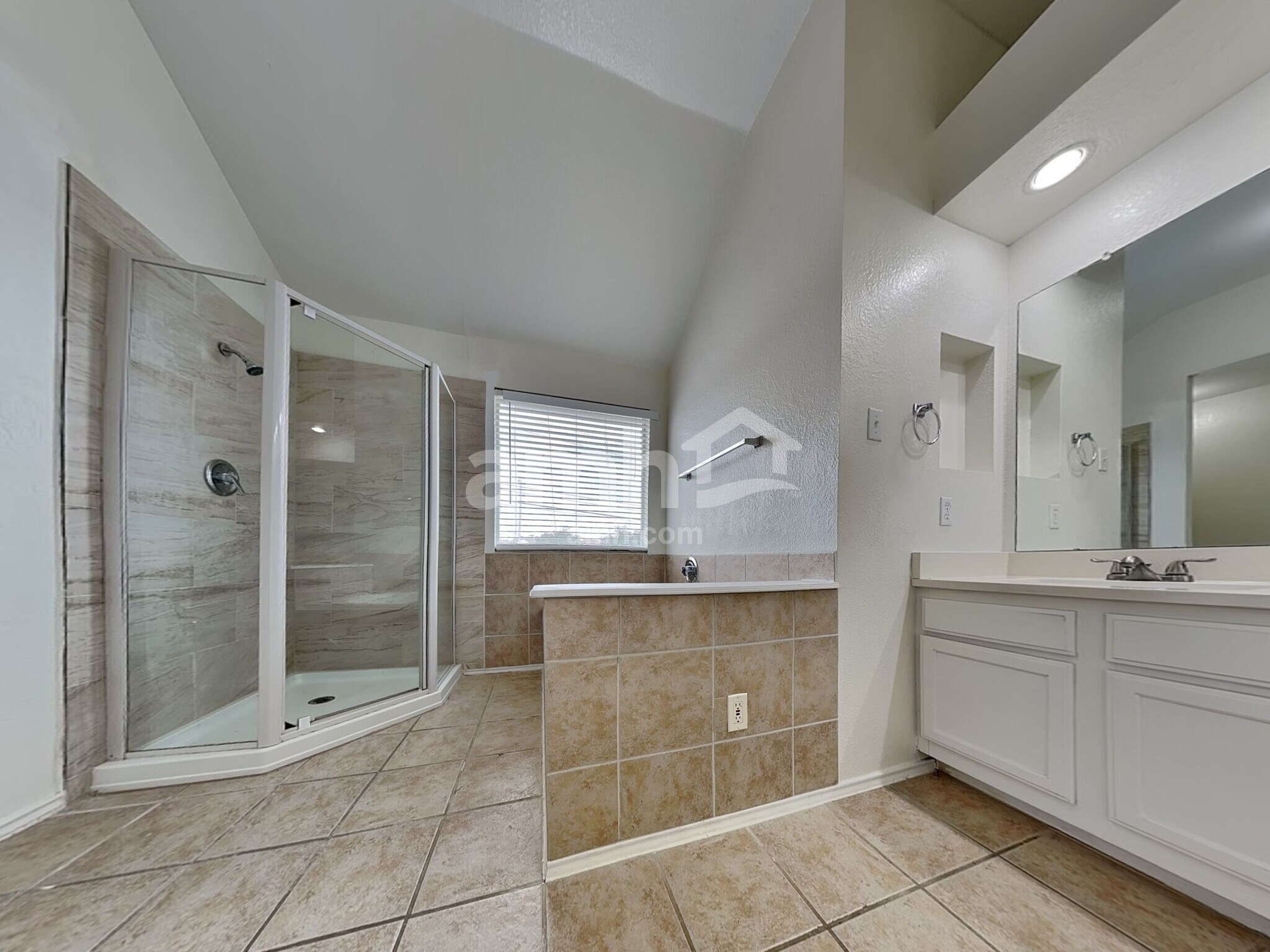 Building Photo - 1704 Gnu Gap