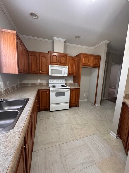 Building Photo - 1170 New Era Rd