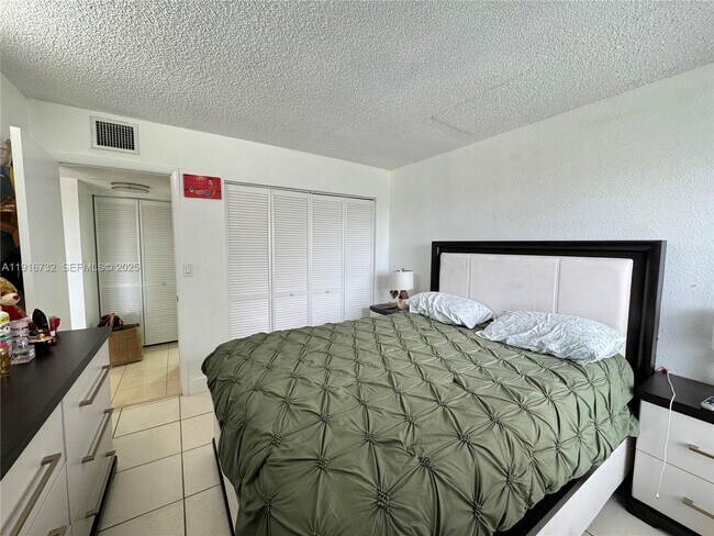 Building Photo - 17530 NW 68th Ave