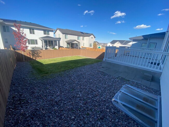 Building Photo - Fantastic Paired Home in Castle Rock