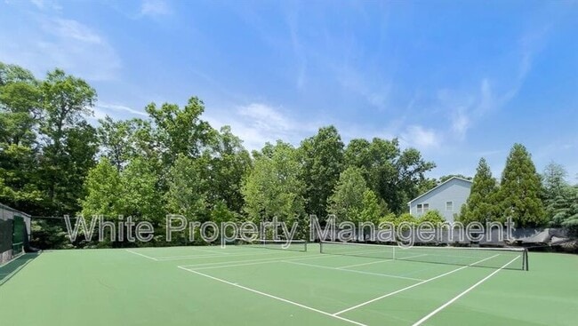 Building Photo - 209 Forsythia Ln