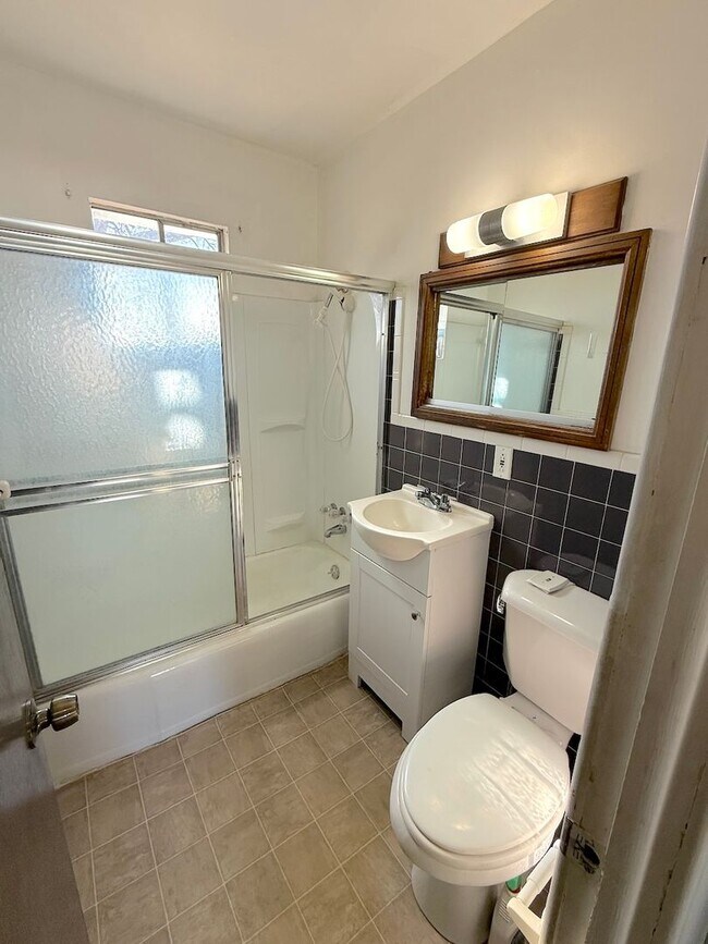 Building Photo - Four Bedroom Spacious Home Available