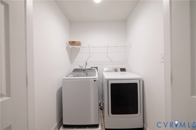 Building Photo - 6932 Leire Ln