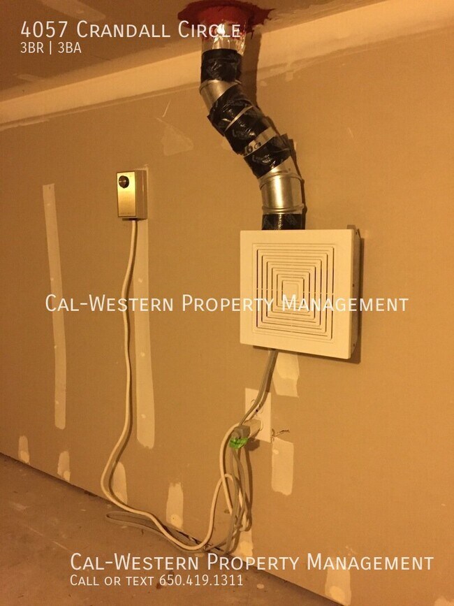 Building Photo - 4057 Crandall Cir