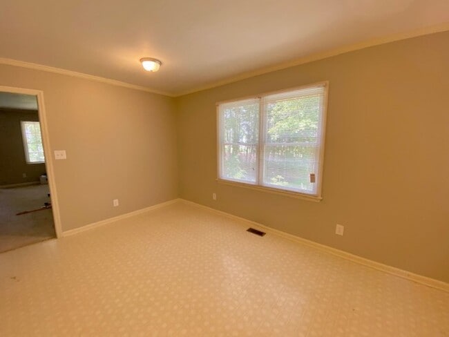 Building Photo - Burlington