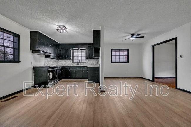 Building Photo - 117 62nd St