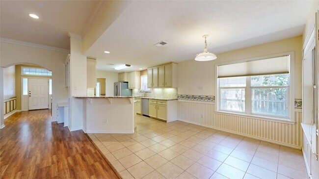 Building Photo - 327 Bernburg Ln
