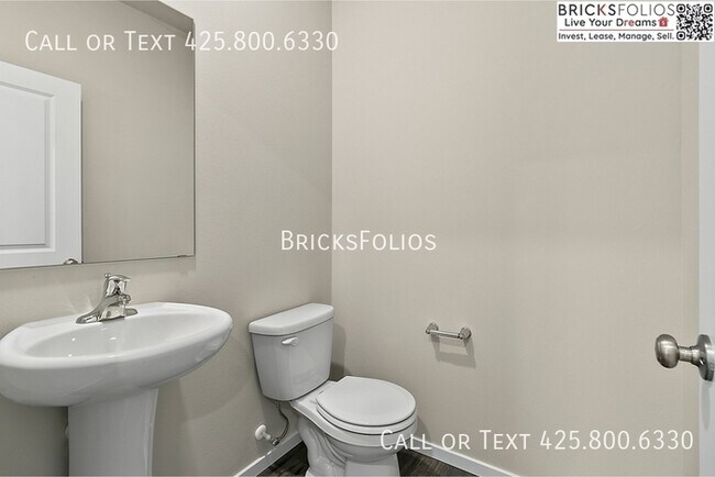 Building Photo - Exceptional Bremerton Home with Close to JBLM!