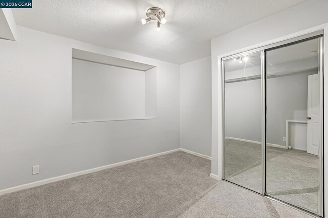 Building Photo - 1541 Moraga Way