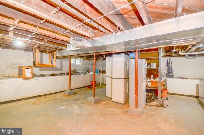 Building Photo - 218 Frederick Ave