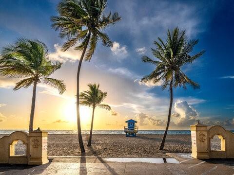 Building Photo - 1049 Van Buren St