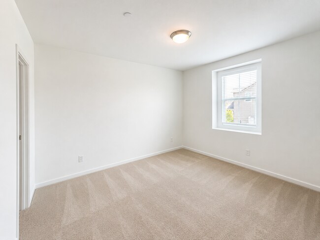 Building Photo - 1058 Sagittaria Cir
