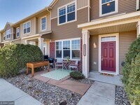 Building Photo - Beautiful 3 Bed/2.5 Bath Townhome in Woodbury- Community Pool! Available Now!