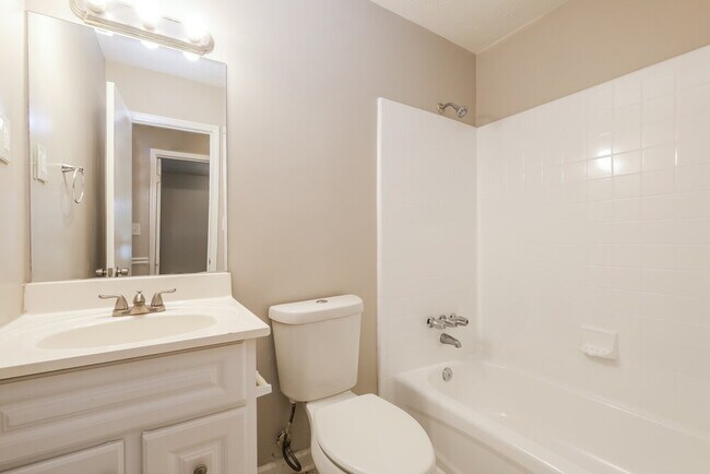 Building Photo - 3805 Nebo Rd