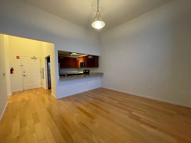 Building Photo - 114 Fair St