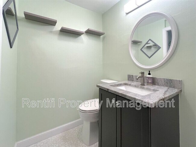 Building Photo - 3026 2nd St