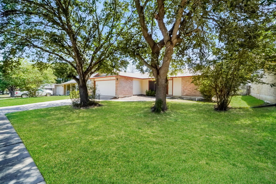 Primary Photo - 7534 Rustic Trail