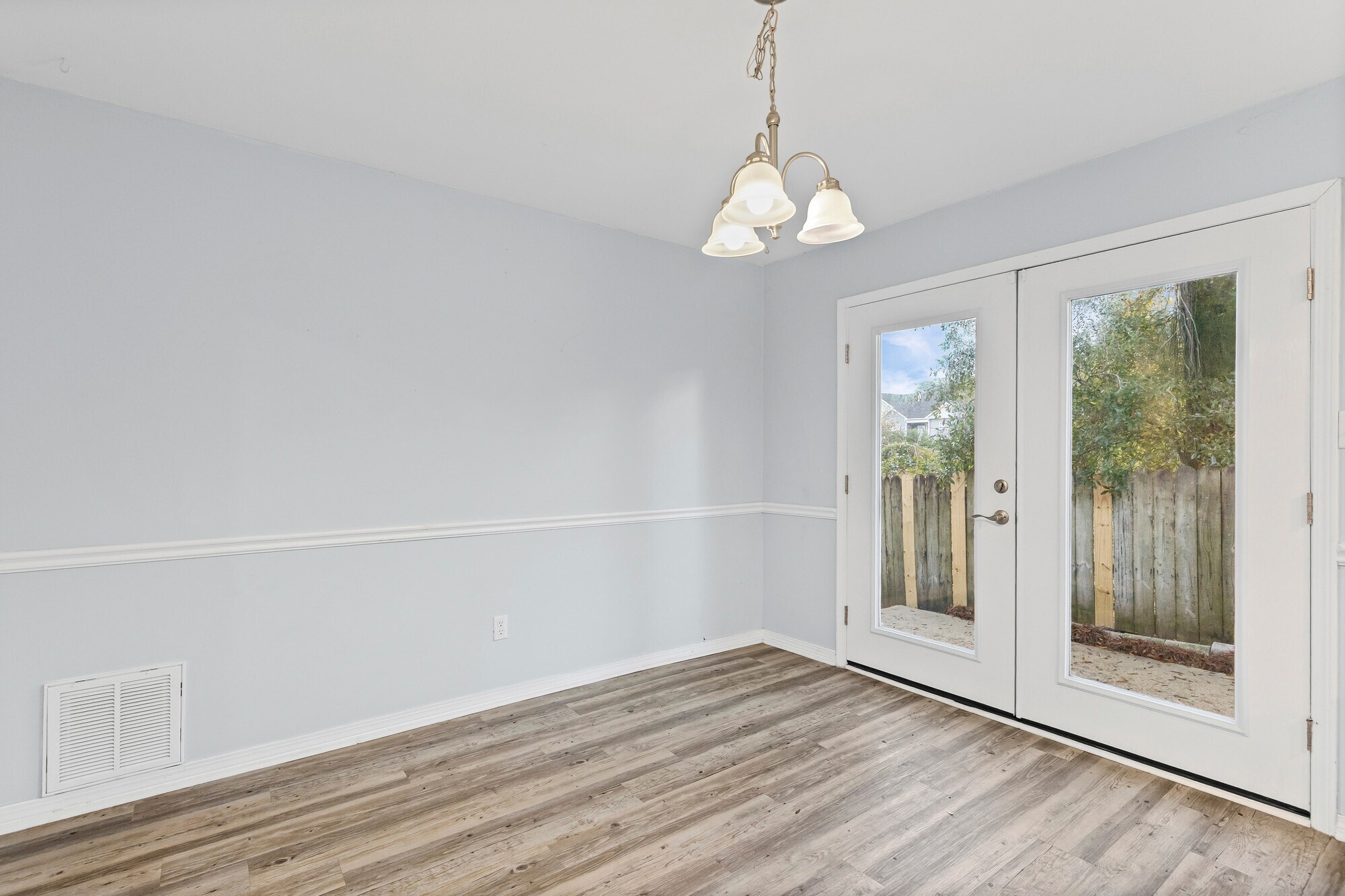 Breakfast dining room - 5907 Windham Ct
