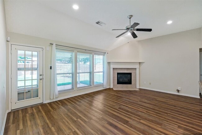 Building Photo - 21734 Maple Bluff Dr
