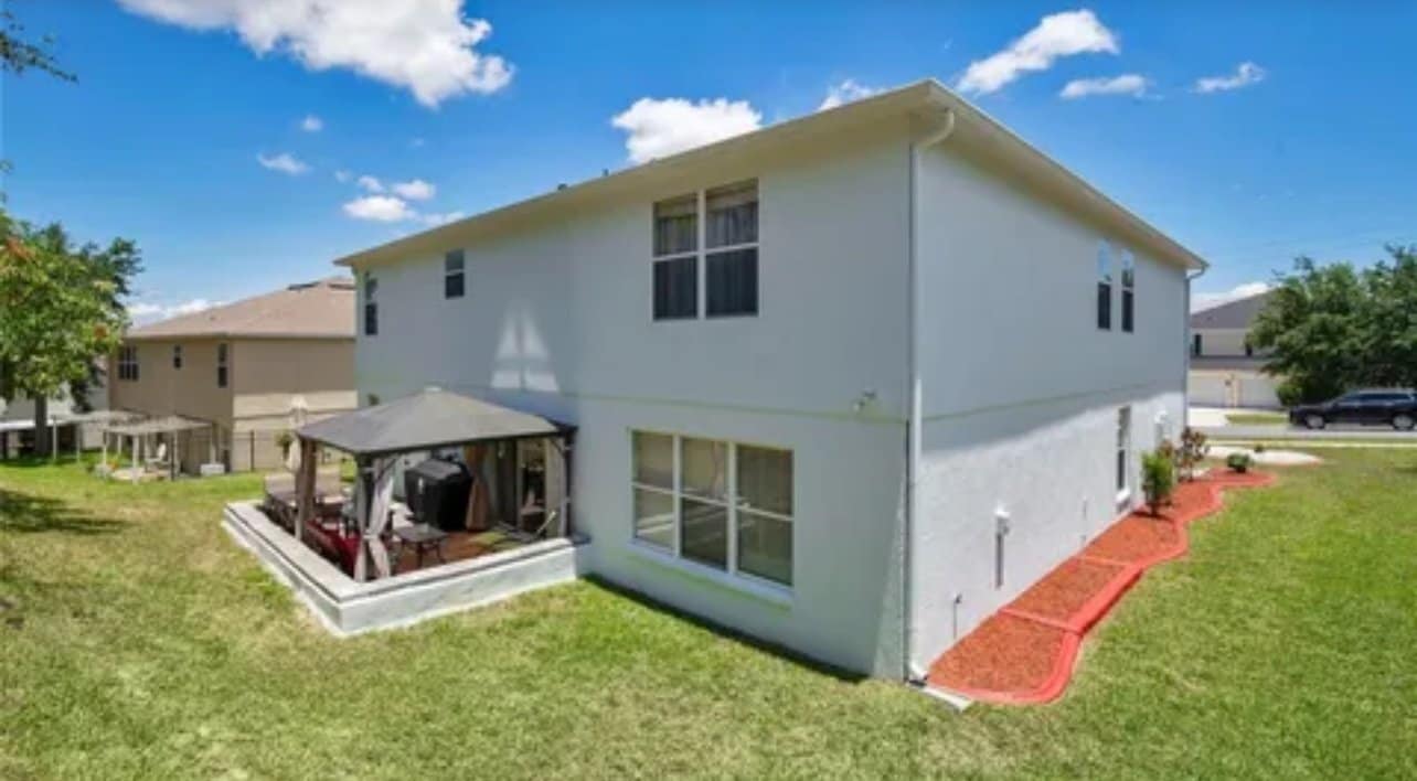 Building Photo - 654 Skyridge Rd