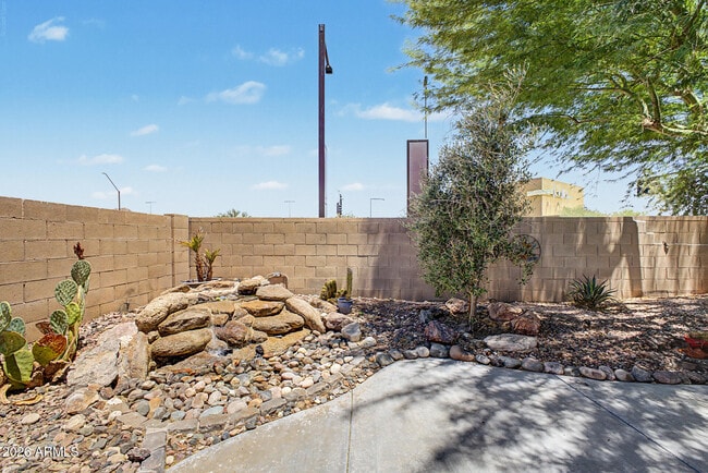 Building Photo - 12899 S 175th Ave
