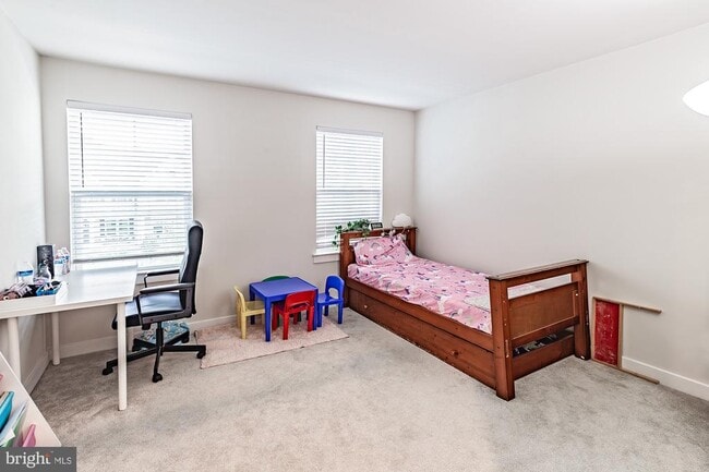 Building Photo - 604 Longleaf Dr