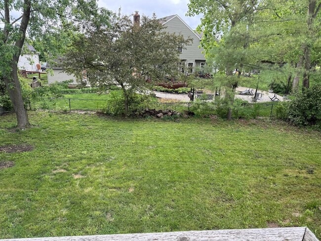Building Photo - 2348 Warfield Dr