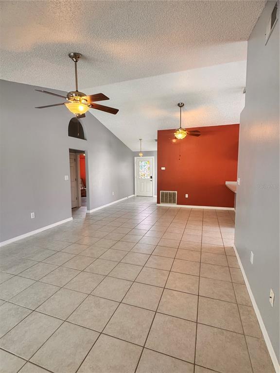 Building Photo - 2070 Sarah Louise Dr