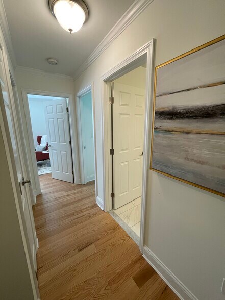 Building Photo - 302 Paine Ct