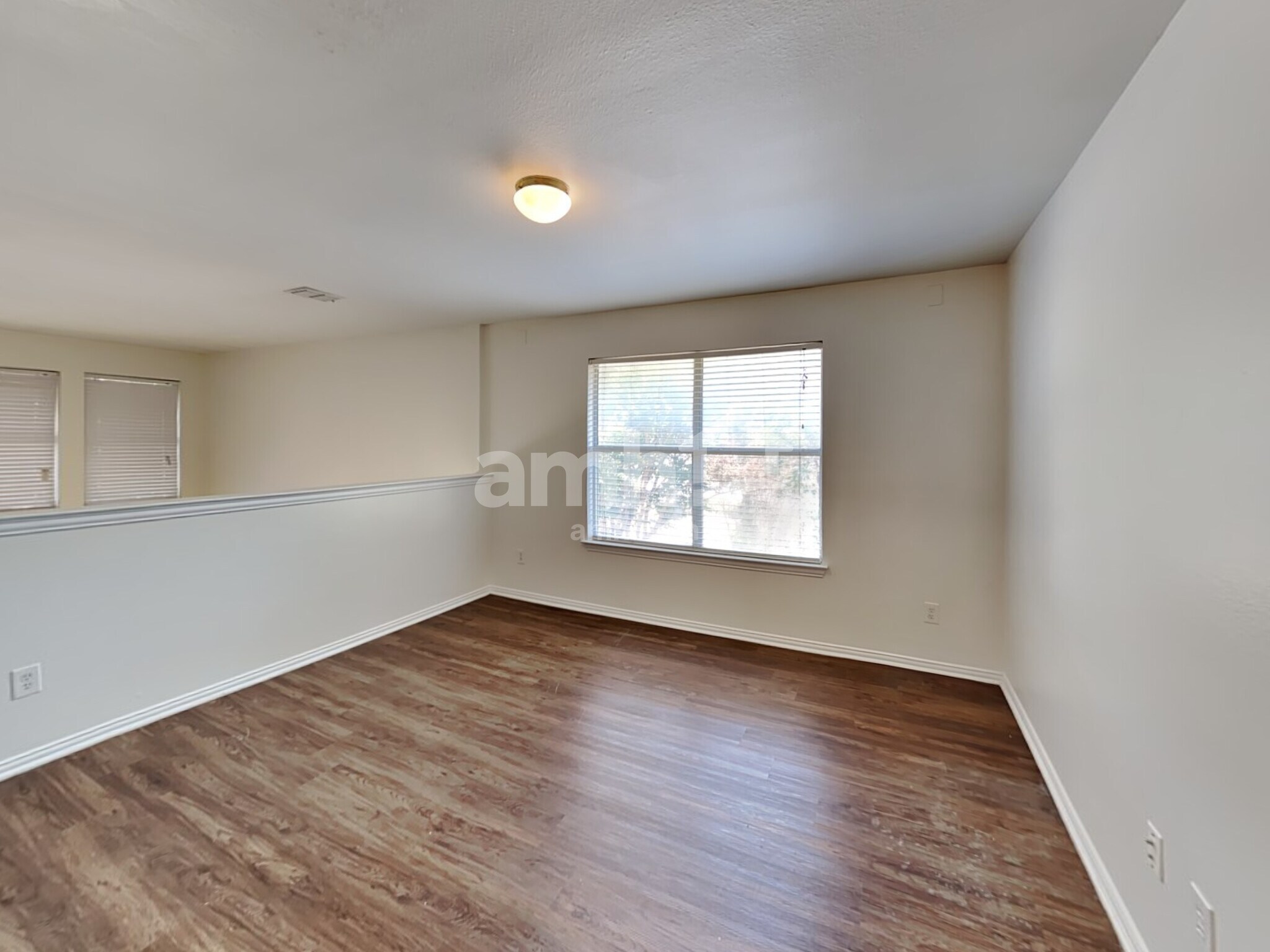 Building Photo - 3933 Evergreen Ct