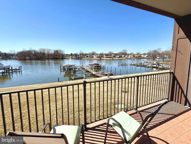 Building Photo - 532 Riviera Dr