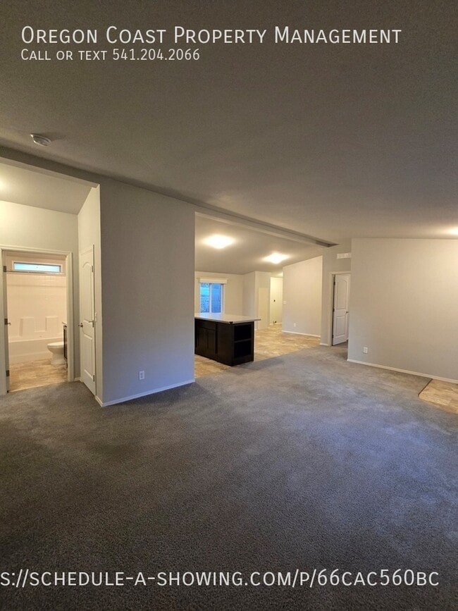 Building Photo - 15 N Hillside Dr