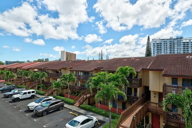 Building Photo - 46-63-63 Emepela Pl