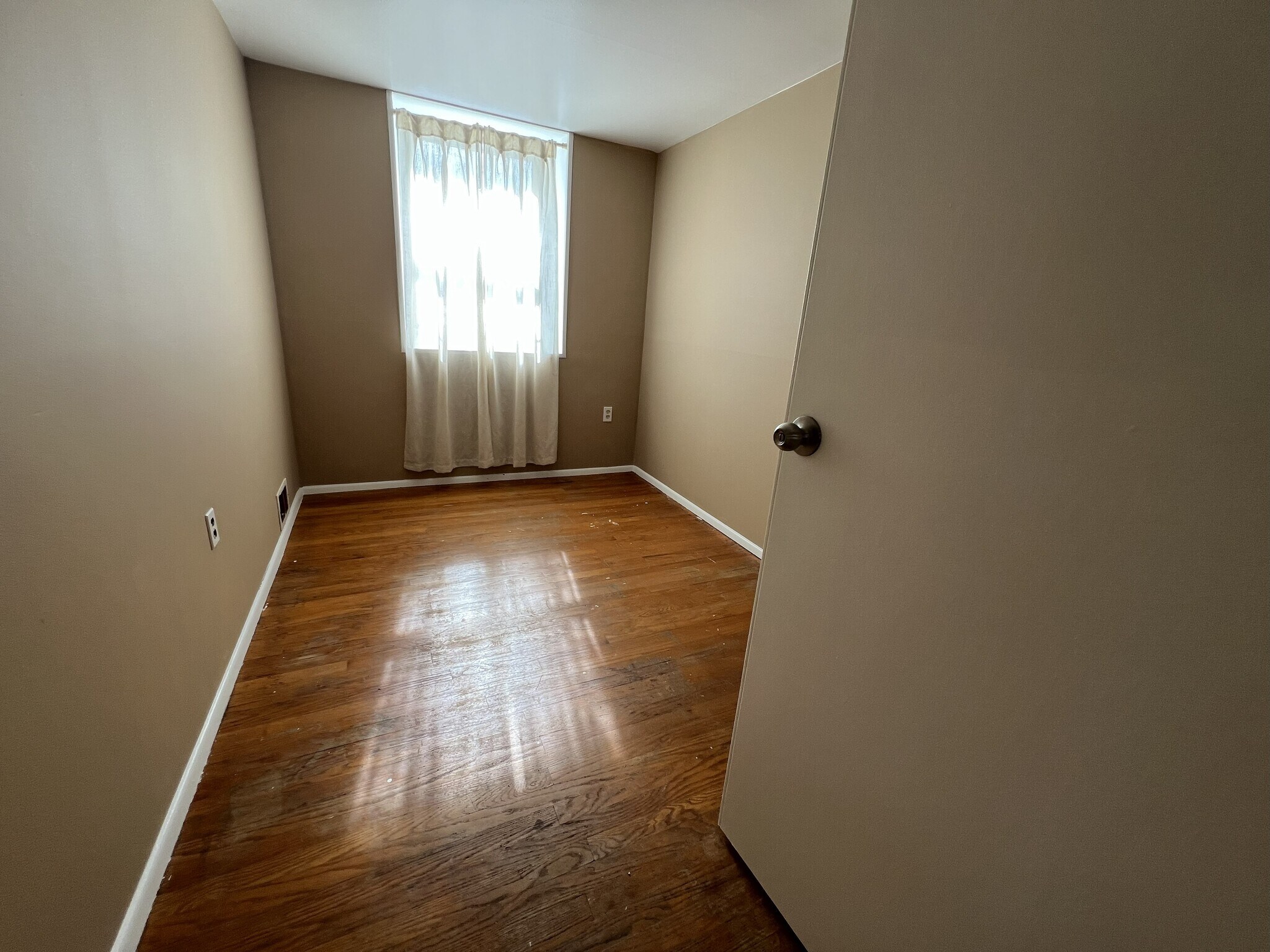 Building Photo - 7202 Sindall Rd