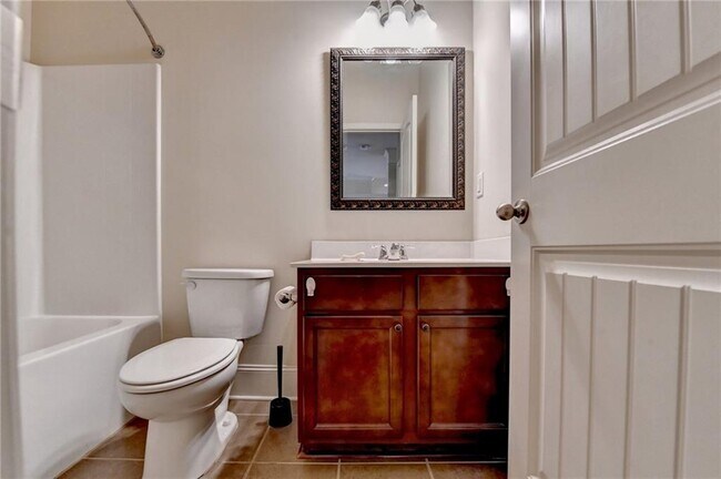 Building Photo - 1205 Apple Blossom Dr