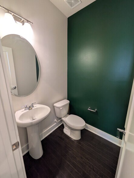 Half bath on main floor - 15037 New Amsterdam Ln