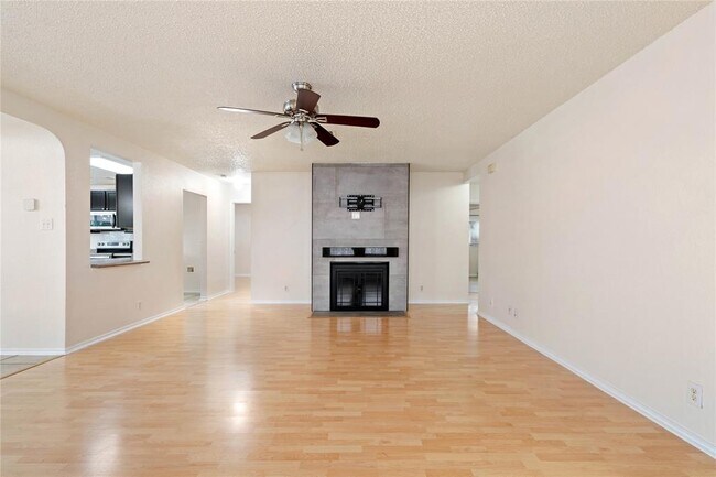 Building Photo - 809 Betterman Dr