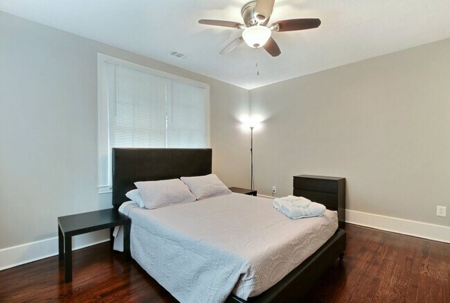 Building Photo - Large 3BR/2BA Ardsley Park Area House For ...