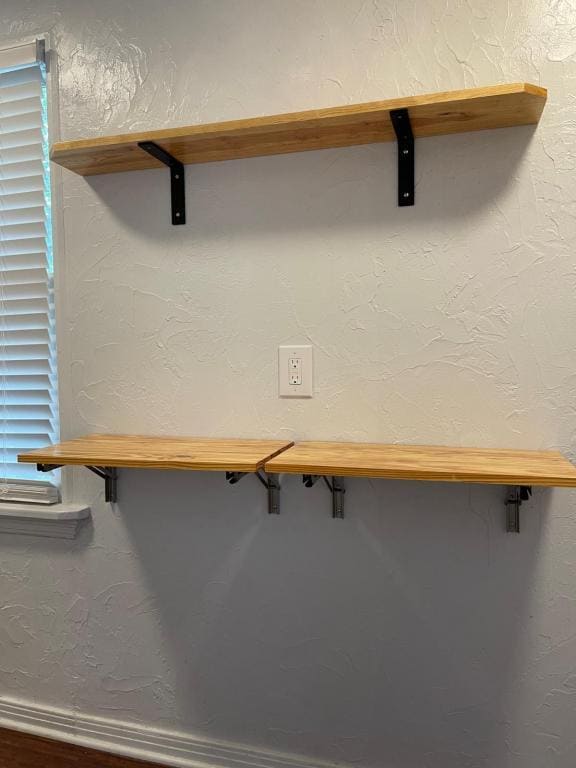 Building Photo - 2515 N Harvey Ave