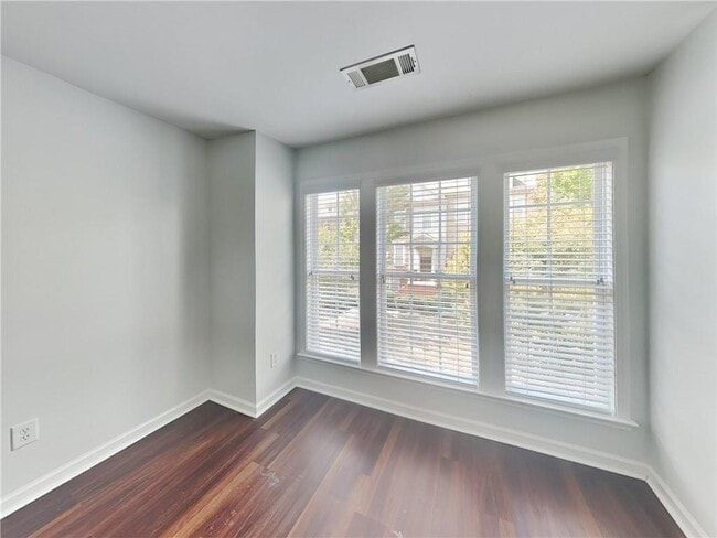 Building Photo - 2279 Millhaven St SE